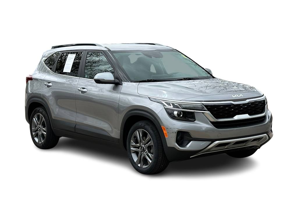 Thumbnail: 2022 Kia Seltos - 17