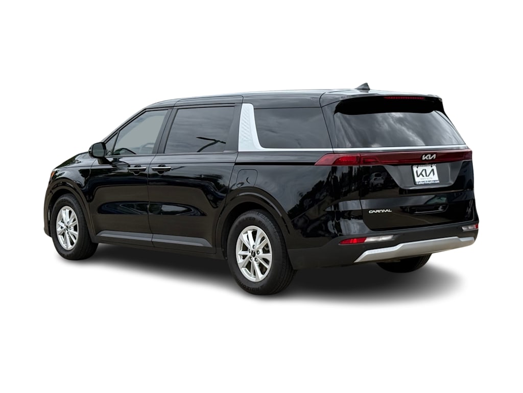 Thumbnail: 2023 Kia Carnival - 4
