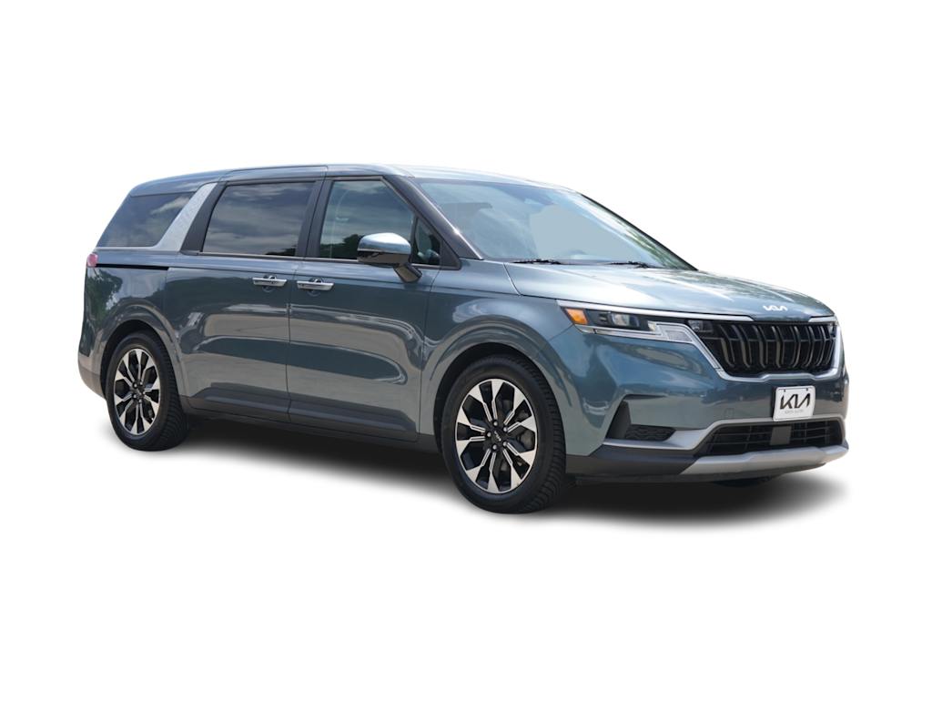 Thumbnail: 2022 Kia Carnival - 17