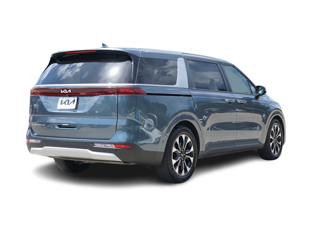 Thumbnail: 2022 Kia Carnival - 15