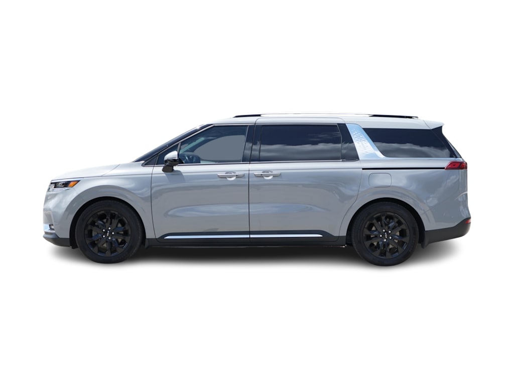 Thumbnail: 2022 Kia Carnival - 3