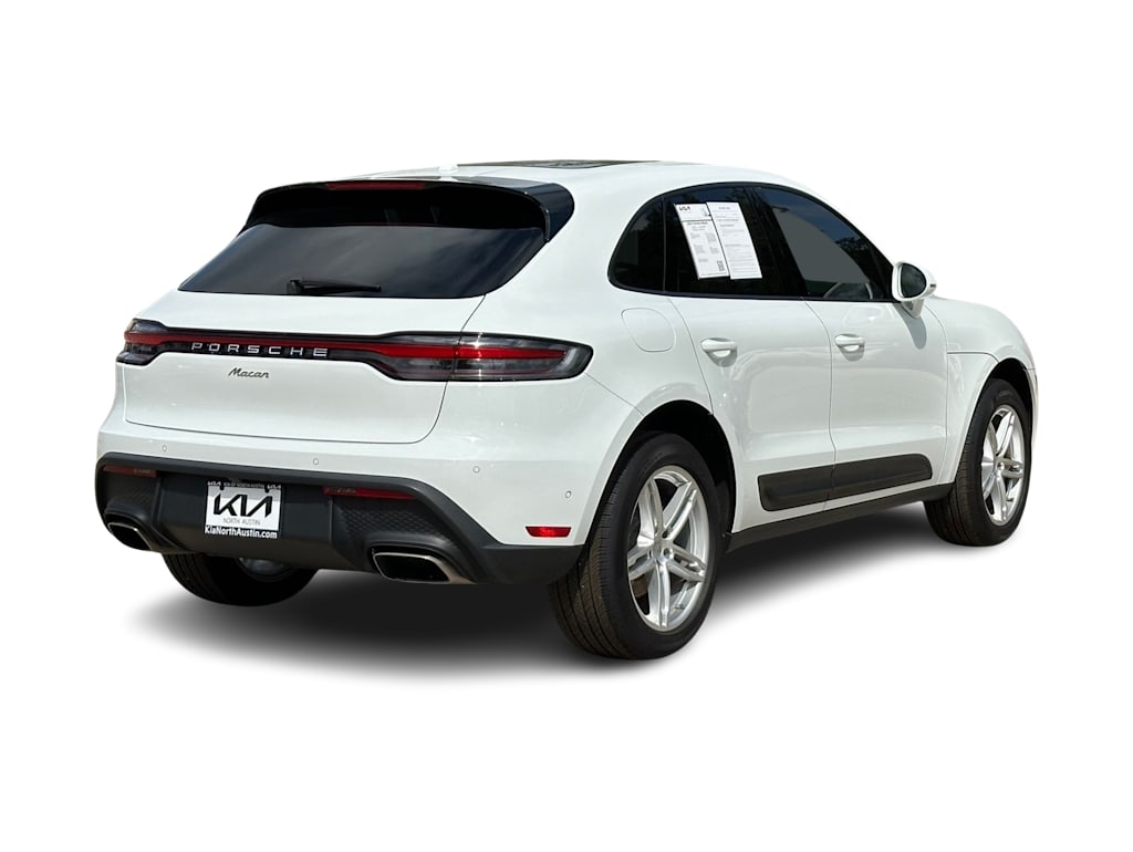 Thumbnail: 2024 Porsche Macan - 17