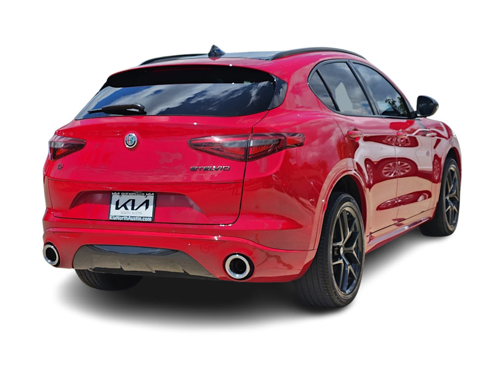 Thumbnail: 2021 Alfa Romeo Stelvio - 19