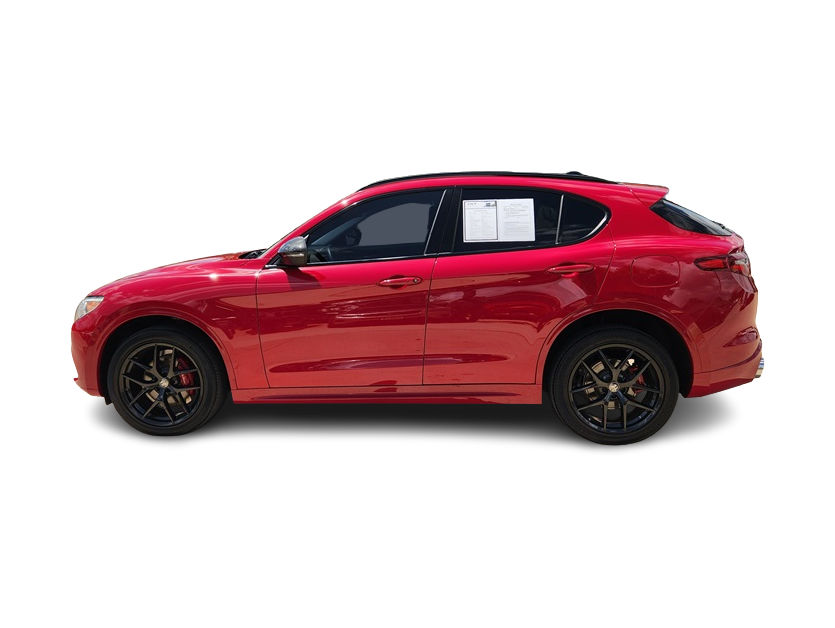 Thumbnail: 2021 Alfa Romeo Stelvio - 3