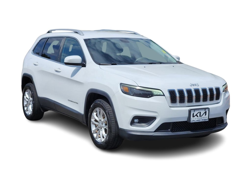 Thumbnail: 2019 Jeep Cherokee - 17