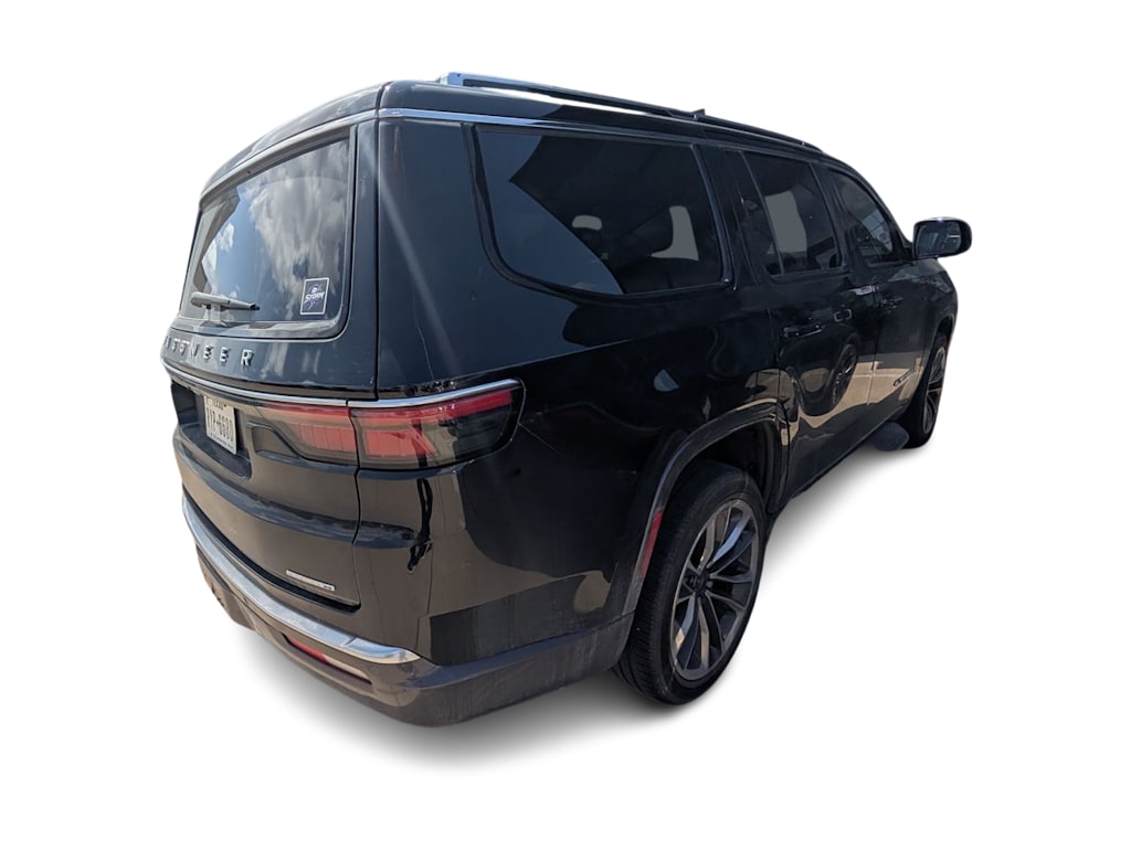 Thumbnail: 2022 Jeep Wagoneer - 12