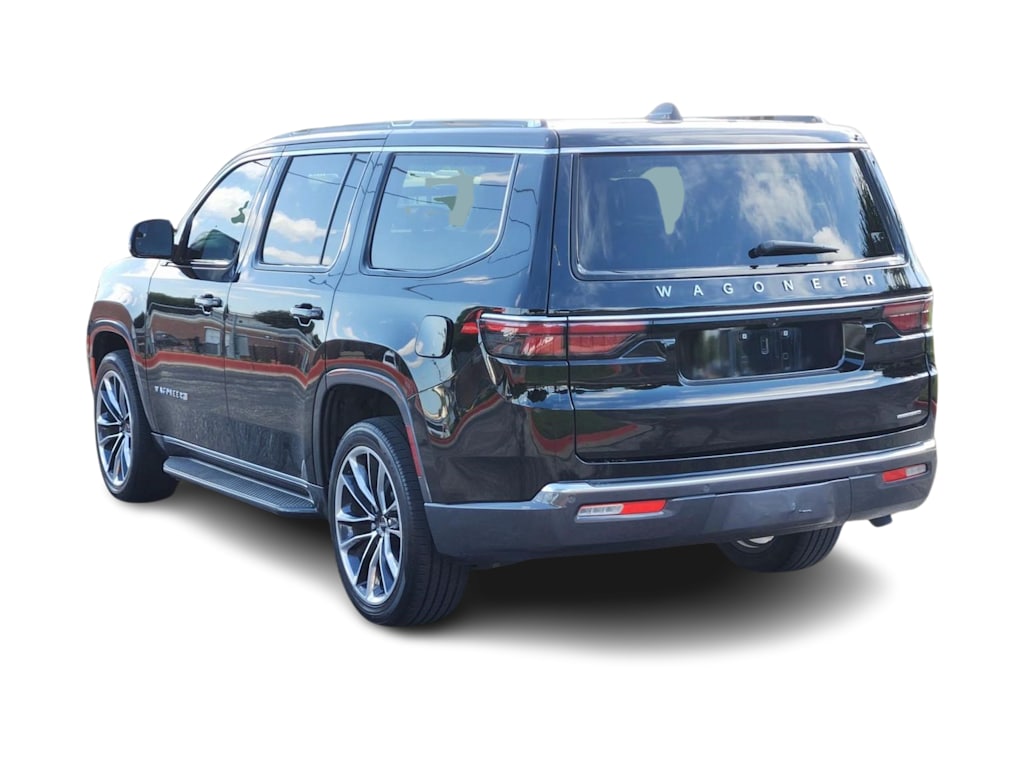Thumbnail: 2022 Jeep Wagoneer - 4