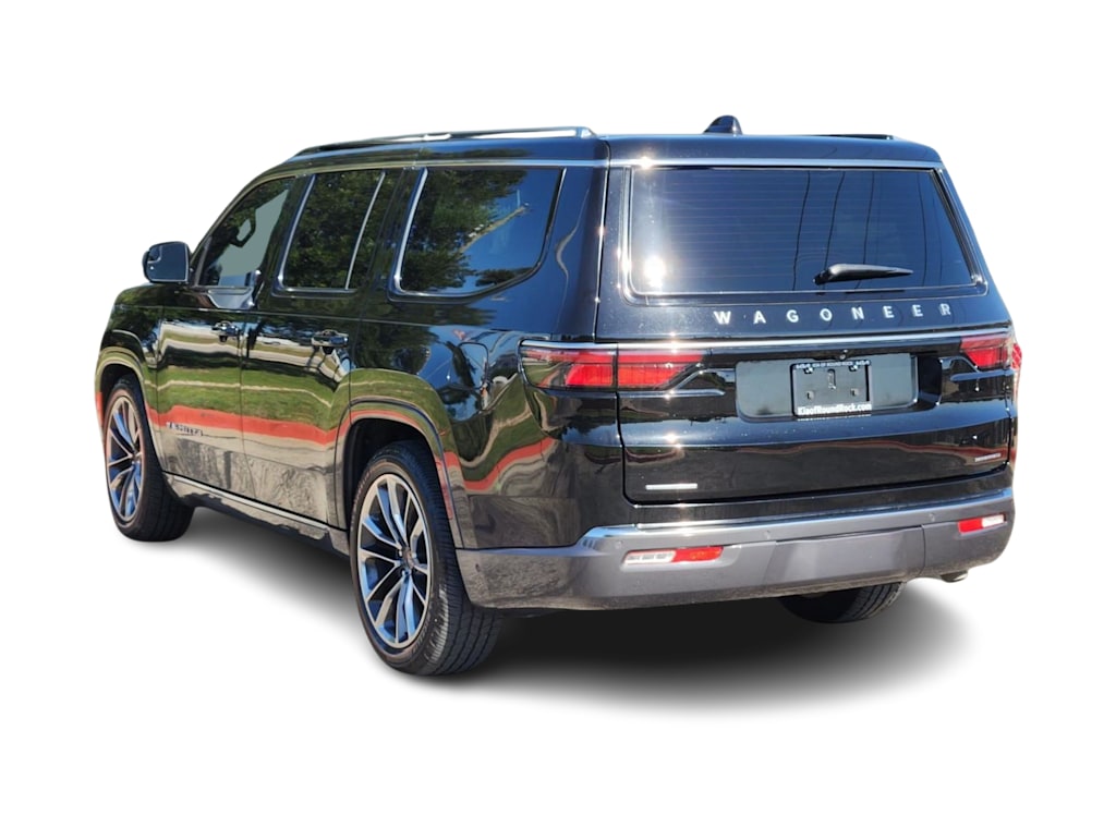 Thumbnail: 2022 Jeep Wagoneer - 4