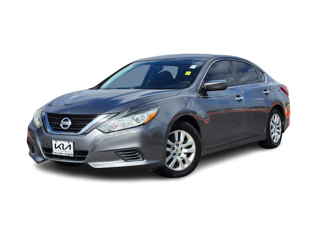 Used 2017 Nissan Altima S with VIN 1N4AL3AP7HN335561 for sale in Casper, WY