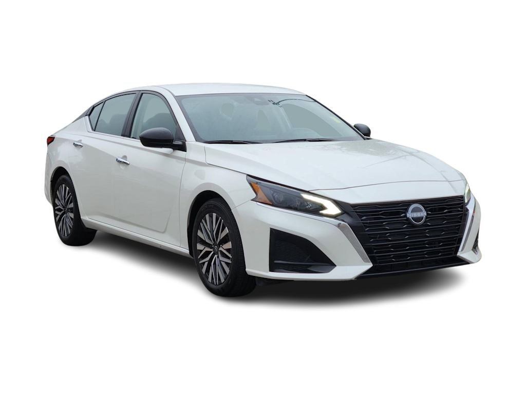 Thumbnail: 2025 Nissan Altima - 15
