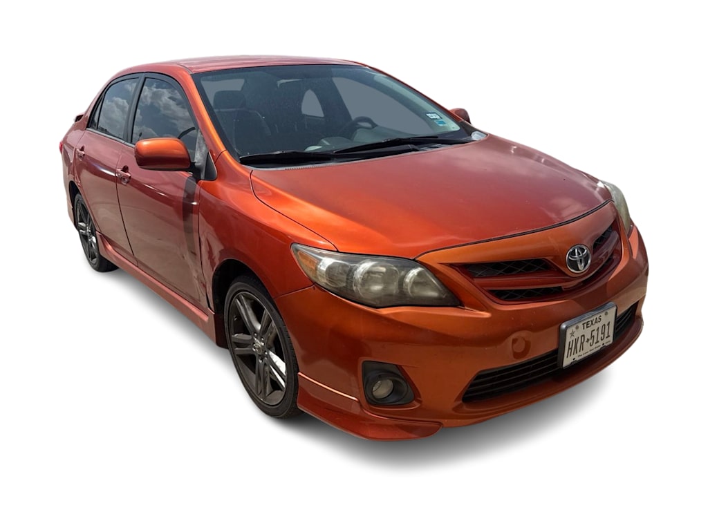 Thumbnail: 2013 Toyota Corolla - 11