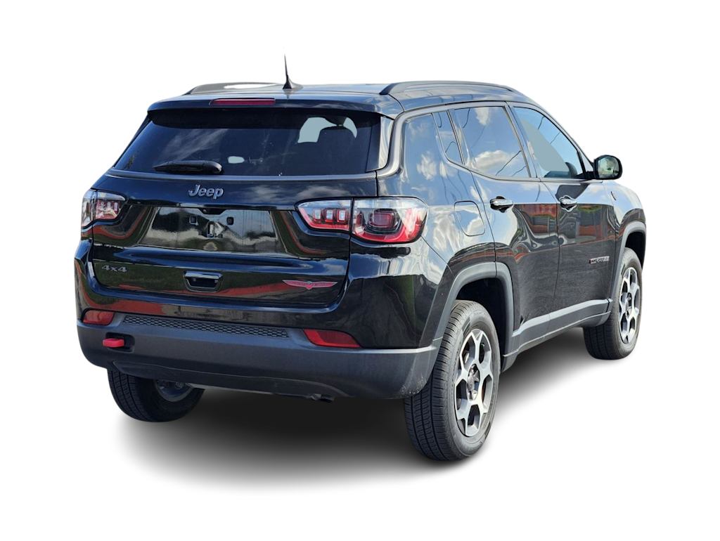 Thumbnail: 2022 Jeep Compass - 18