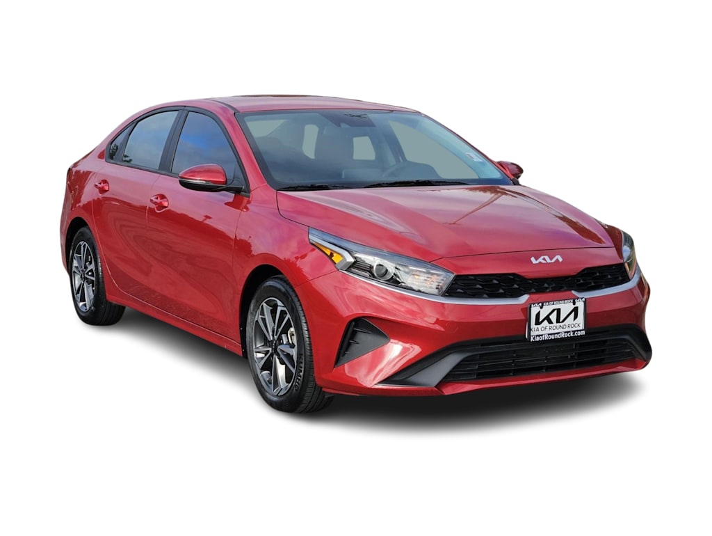 Thumbnail: 2024 Kia Forte - 17