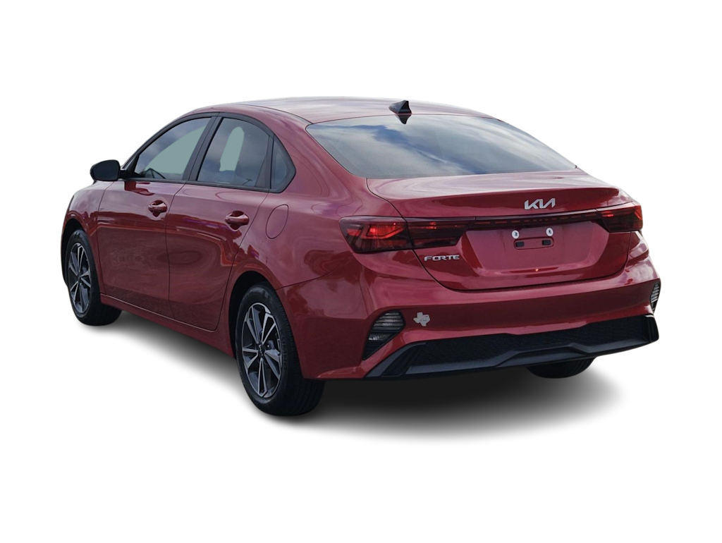 Thumbnail: 2024 Kia Forte - 4