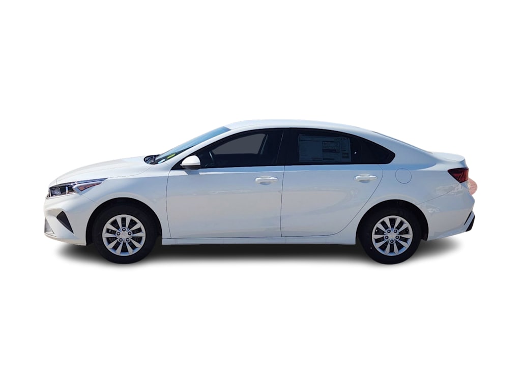 2024 Kia Forte LX 3