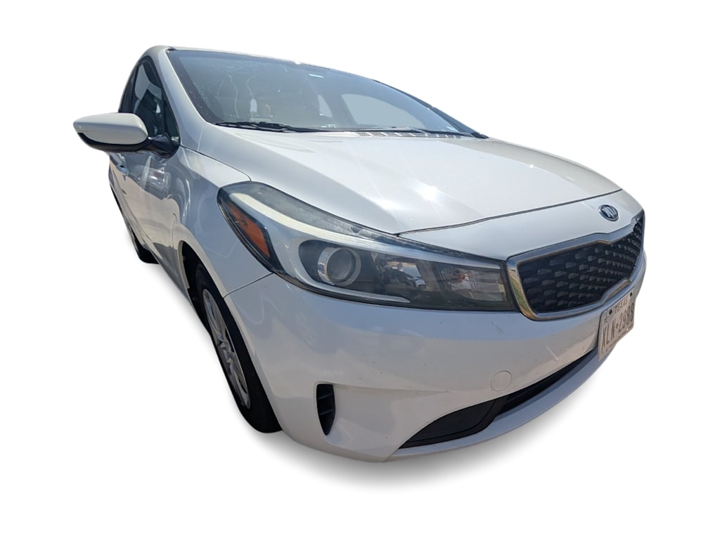 Thumbnail: 2017 Kia Forte - 8