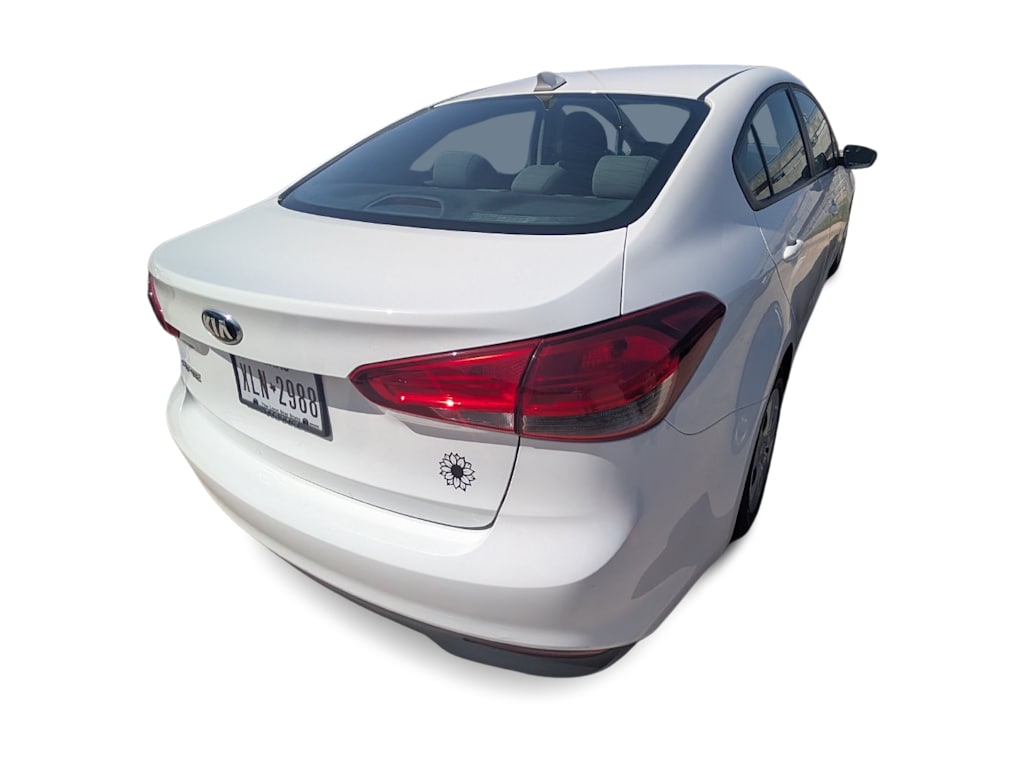 Thumbnail: 2017 Kia Forte - 7
