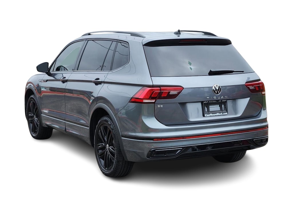 Thumbnail: 2022 Volkswagen Tiguan - 4