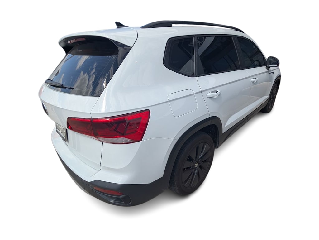 Thumbnail: 2023 Volkswagen Taos - 8