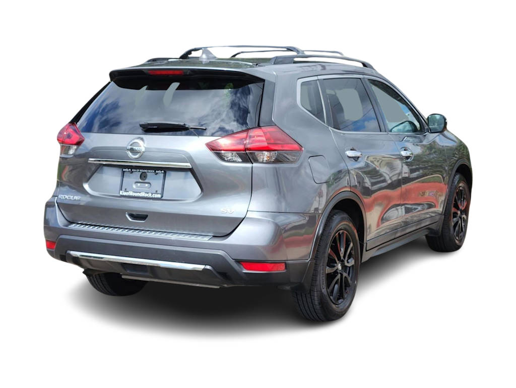 Thumbnail: 2017 Nissan Rogue - 18