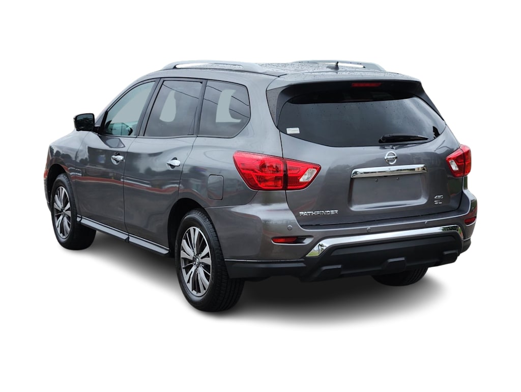 Thumbnail: 2017 Nissan Pathfinder - 4