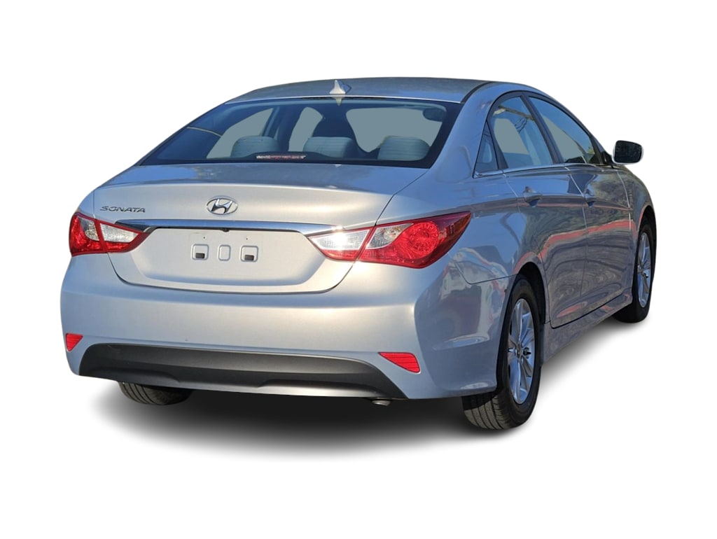 Thumbnail: 2014 Hyundai Sonata - 17