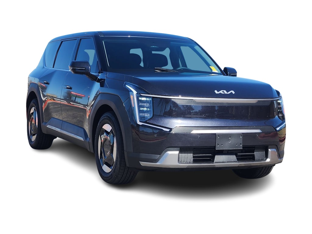 Thumbnail: 2026 Kia EV9 - 14