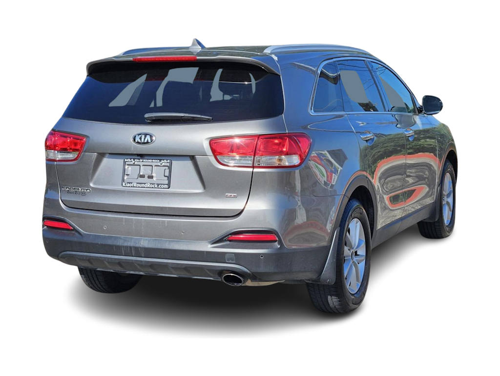 Thumbnail: 2017 Kia Sorento - 18