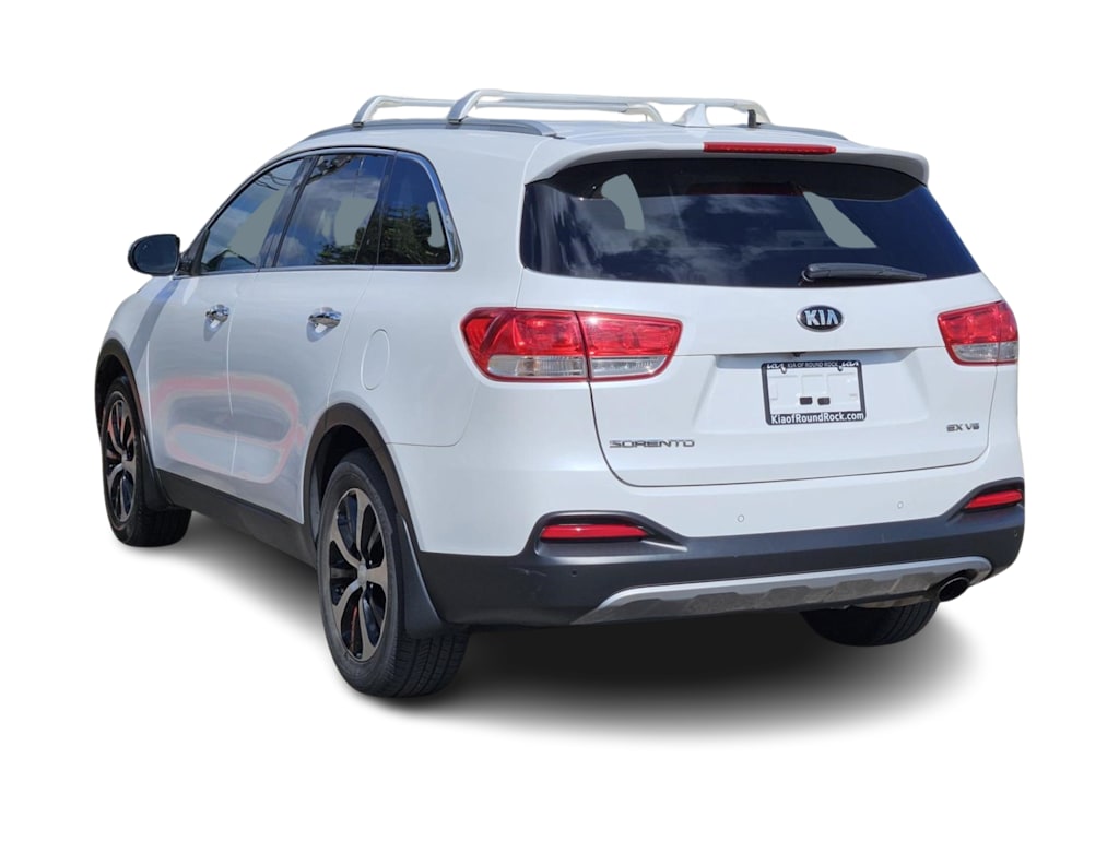 Thumbnail: 2017 Kia Sorento - 4