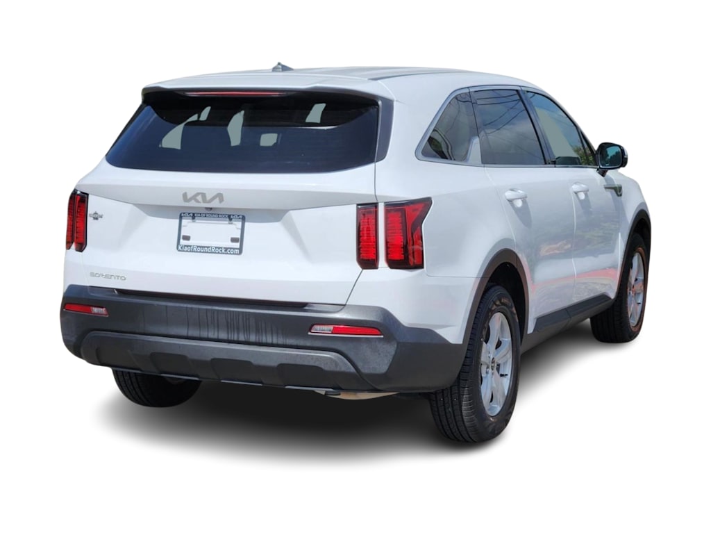 Thumbnail: 2023 Kia Sorento - 17