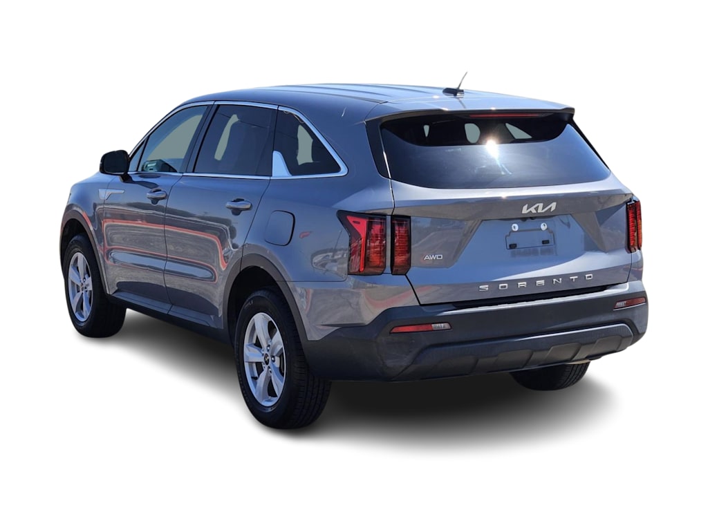 Thumbnail: 2022 Kia Sorento - 4