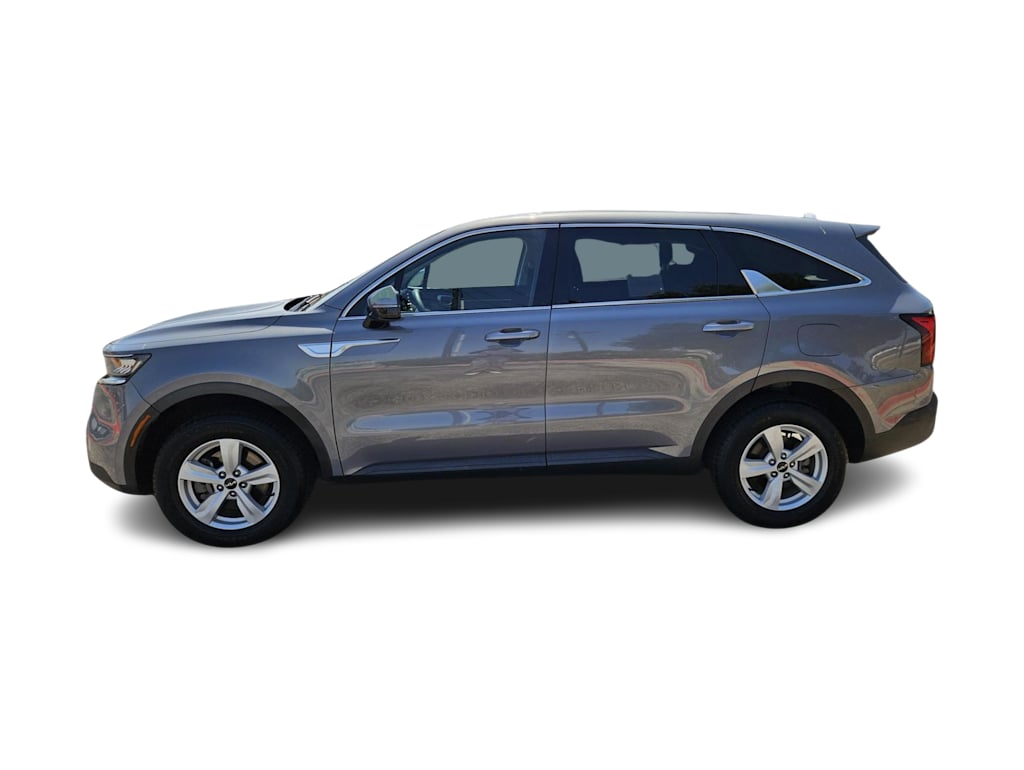 Thumbnail: 2022 Kia Sorento - 3