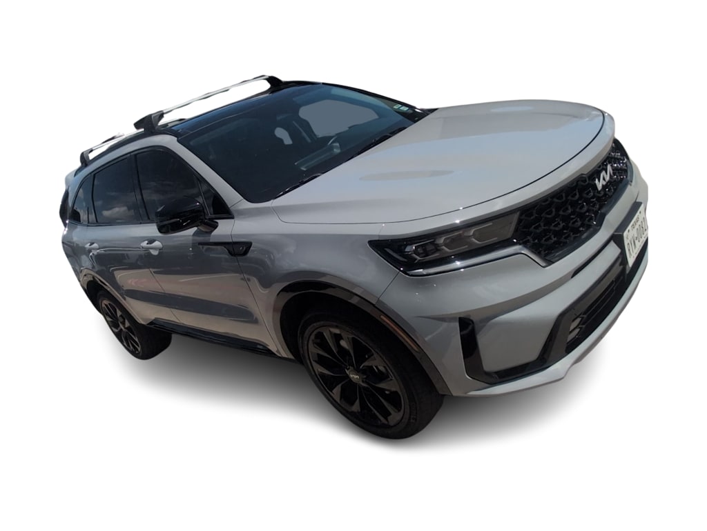 Thumbnail: 2022 Kia Sorento - 3