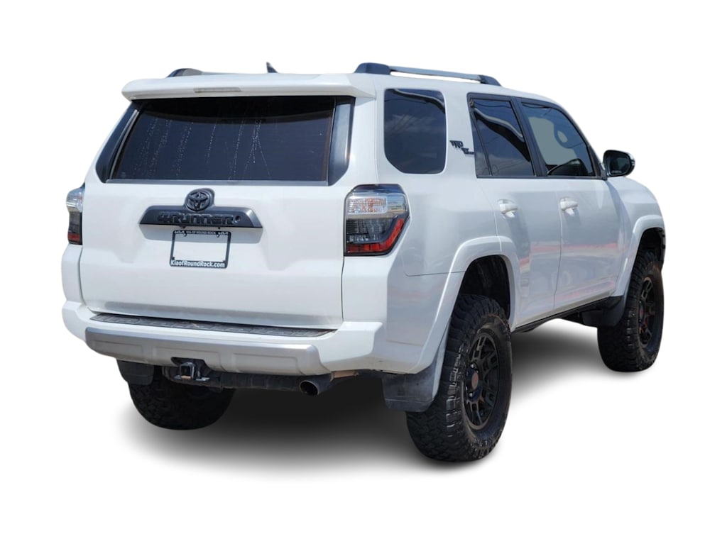 Thumbnail: 2018 Toyota 4Runner - 18