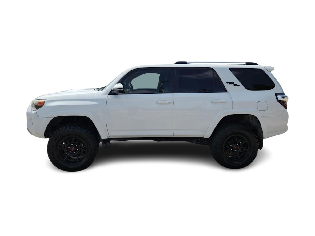 Thumbnail: 2018 Toyota 4Runner - 3