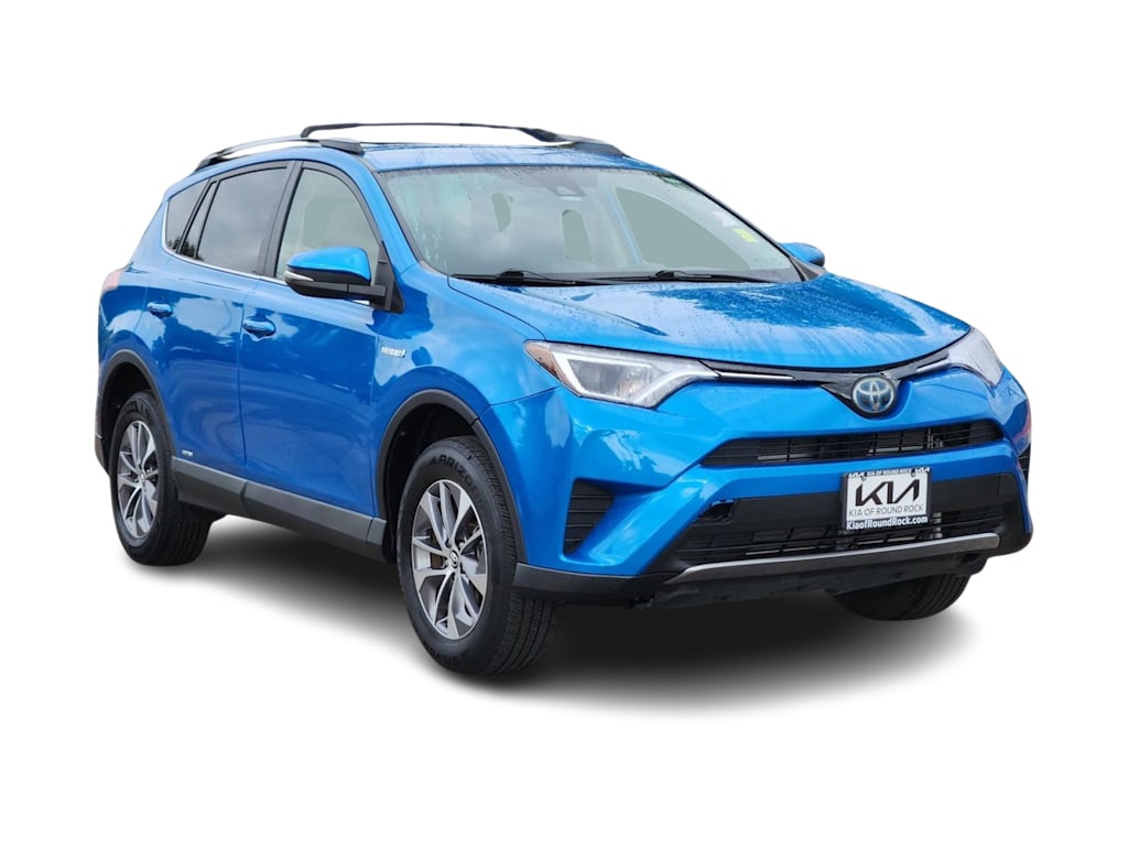 Thumbnail: 2018 Toyota RAV4 - 17
