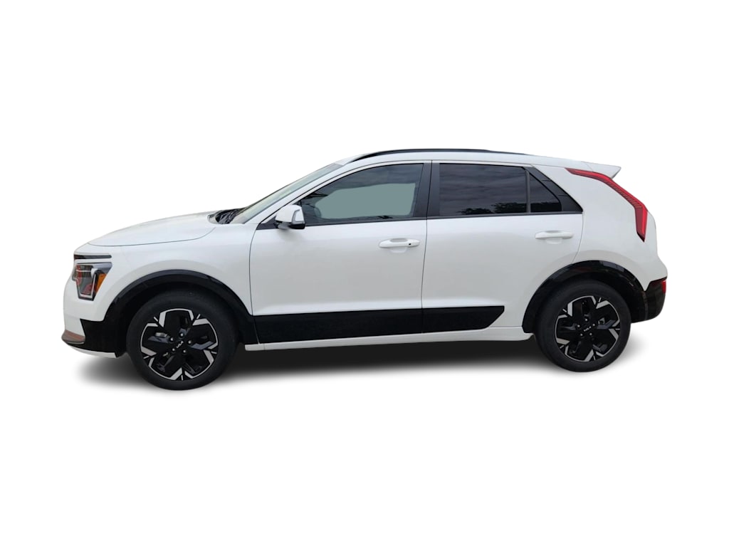 Thumbnail: 2023 Kia Niro - 3