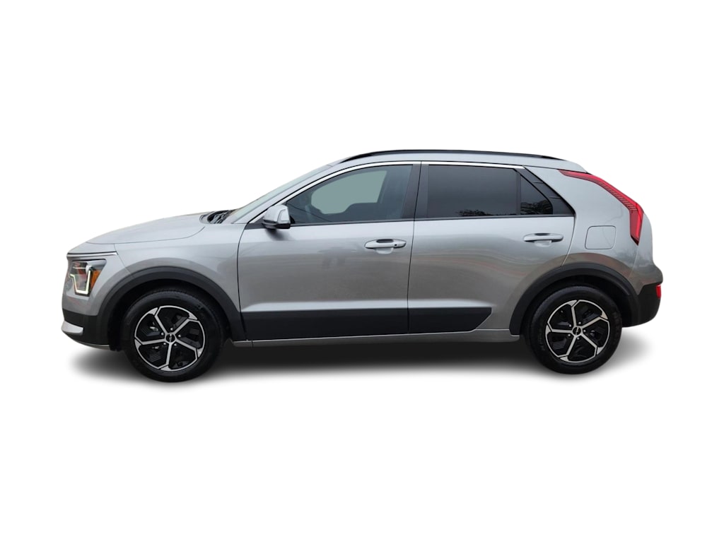 Thumbnail: 2024 Kia Niro - 3