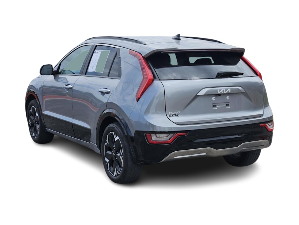 Thumbnail: 2023 Kia Niro - 4