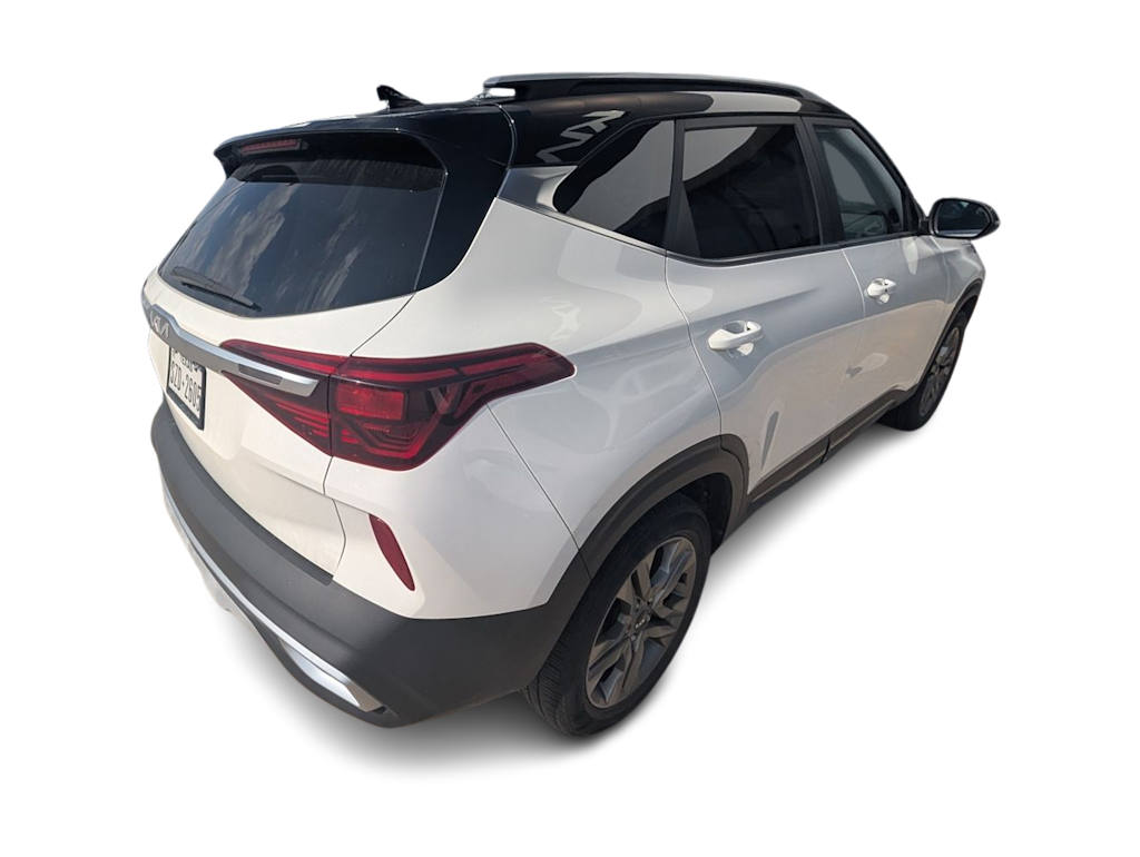 Thumbnail: 2023 Kia Seltos - 7