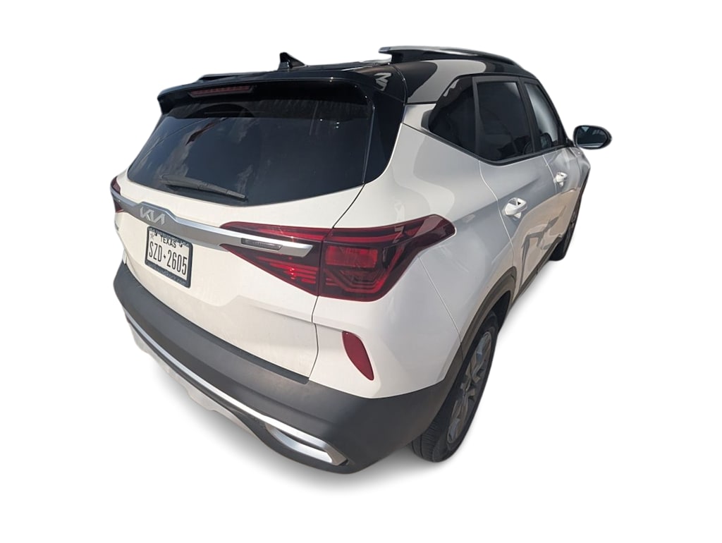 Thumbnail: 2023 Kia Seltos - 2