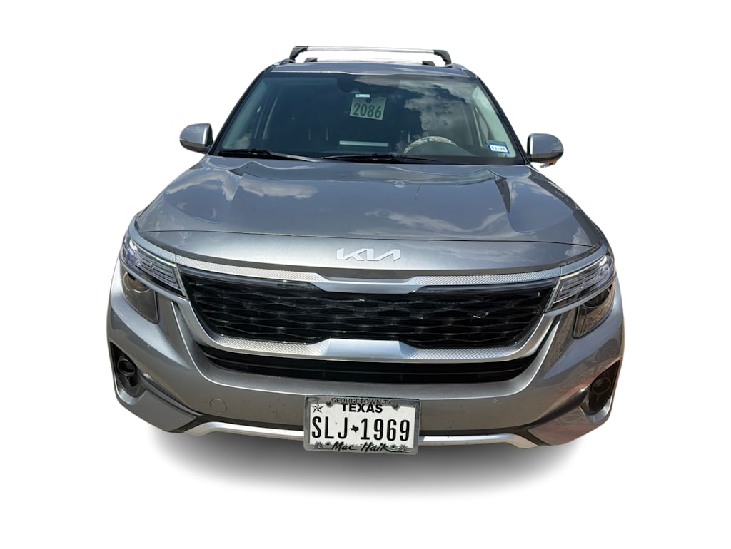Thumbnail: 2023 Kia Seltos - 4