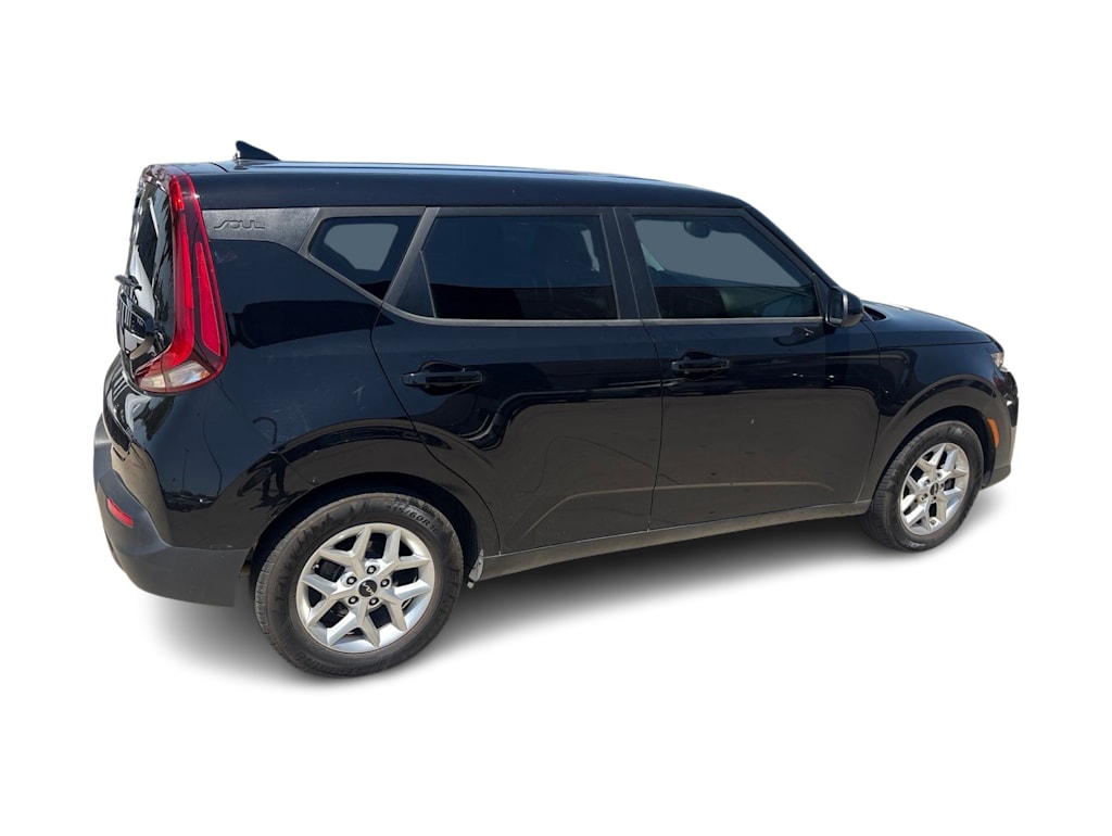 Thumbnail: 2022 Kia Soul - 6