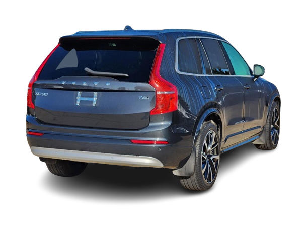 2022 Volvo XC90 T6 Momentum 17