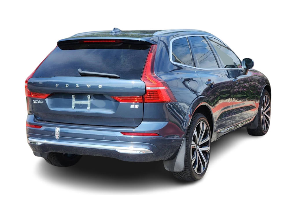Thumbnail: 2023 Volvo XC60 - 19