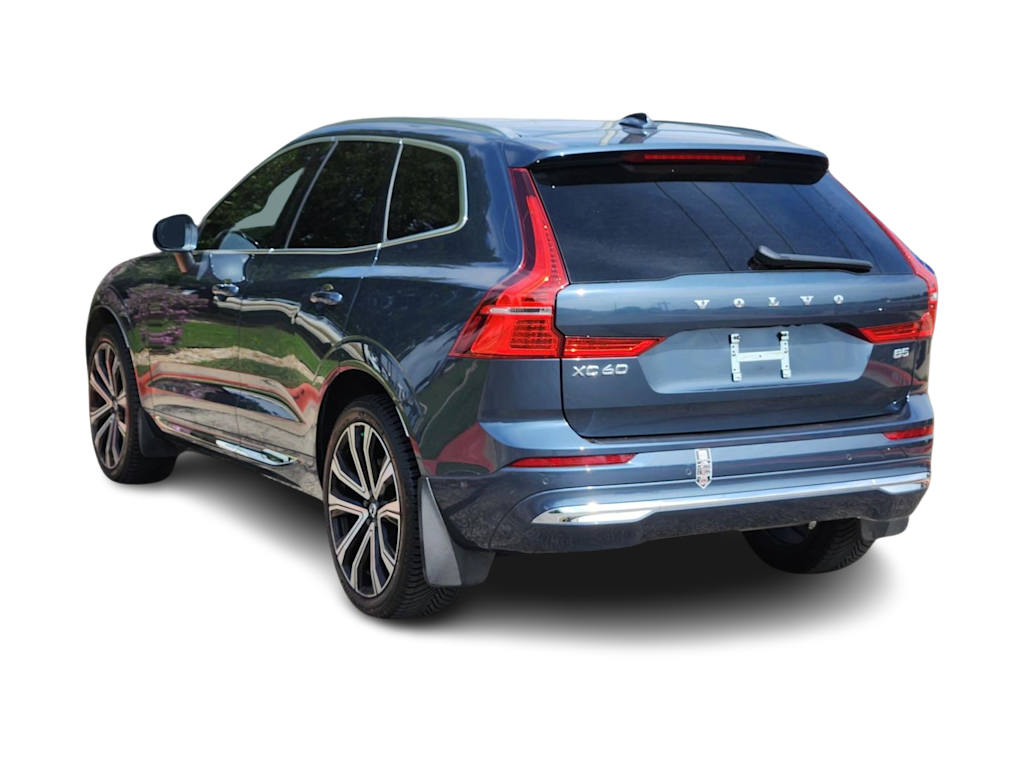 Thumbnail: 2023 Volvo XC60 - 4