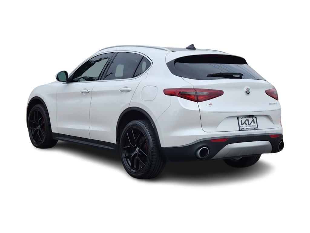 Thumbnail: 2019 Alfa Romeo Stelvio - 4