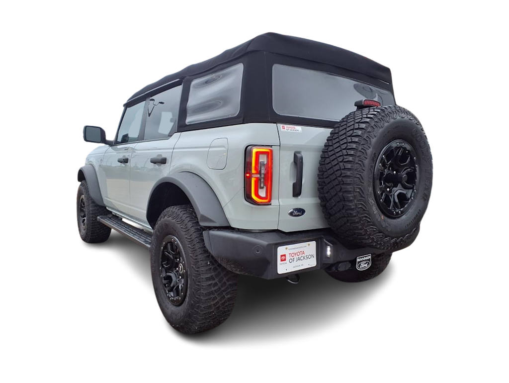 Thumbnail: 2023 Ford Bronco - 14