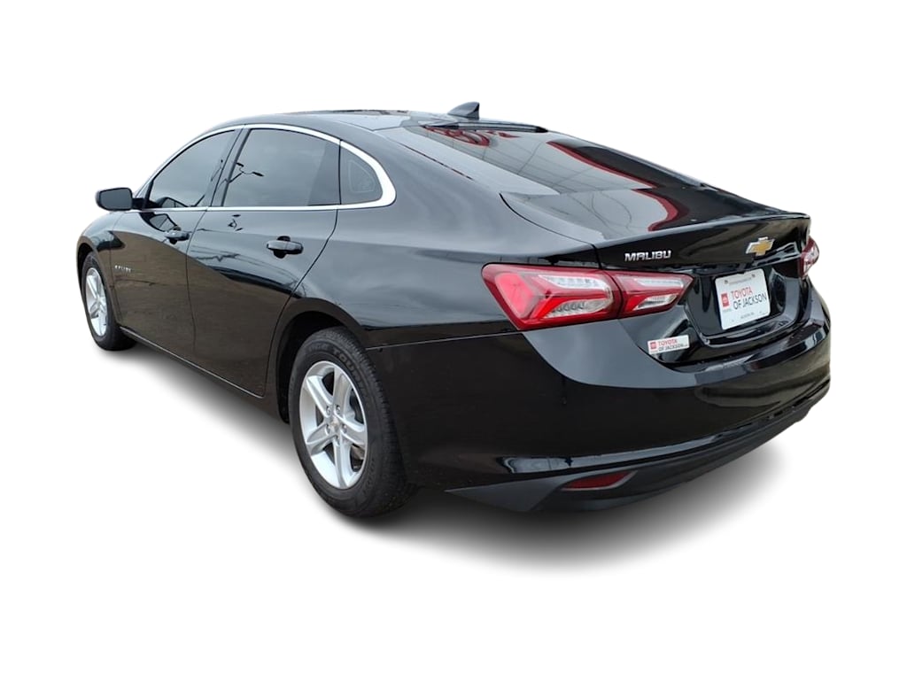 Thumbnail: 2022 Chevrolet Malibu - 3
