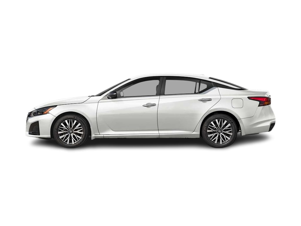 Thumbnail: 2025 Nissan Altima - 3